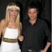 MİRKELAM IN ESKİ SEVGİLİSİ KULİSİ BASTI