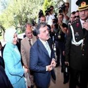 VE HAYRUNNİSA GÜL PROTOKOLDE...