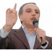DTP Lİ SAKIK, TERİM İN MAAŞININ PEŞİNİ BIRAKMIYOR