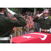 MERDİVEN DEN DÜŞEN ASKER ŞEHİT OLDU