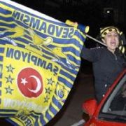TÜRKİYE, SABAHA KADAR UYUMADI