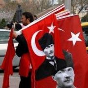 ÇANAKKALE YE  BAYRAKÇI  AKINI