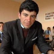 20 YAŞINDA İLKÖĞRETİM ÖĞRENCİSİ