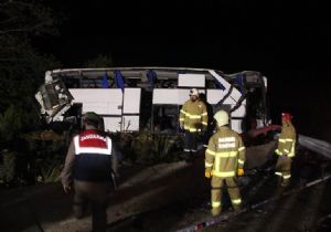Göçmen Taşıyan Otobüs Takla Attı,8 Ölü