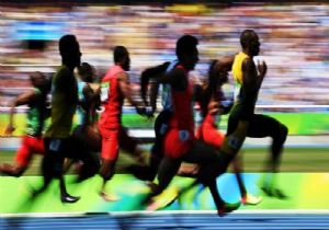 Usain Bolt Tarihe Geçti!