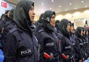 Kadın Polislere Başörtüsü Artık  Serbest