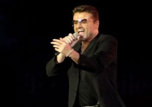 Ülü Şarkıcı George Michael Ölü Bulundu