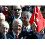 ERUYGUR, PARTİ KURMA PEŞİNDE