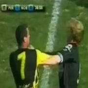 FUTBOL DEĞİL, SANKİ BOKS MAÇI YAPTILAR!