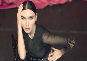 Şevval Sam Hayranlarını Korkuttu