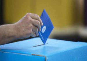 İsrail de Erken Seçim Kararı