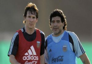 Messi den Maradona ya Duygusal Veda!