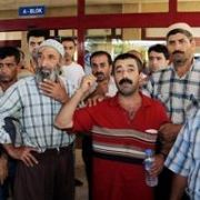 ÇOCUKLARI ÖLEN 100 KİŞİ HASTANE BASTI!
