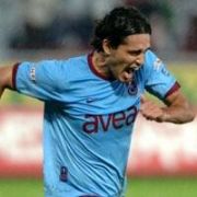 TRABZON, KOCAELİ NDEN 3 PUANI 2 GOLLE ALDI 2-1