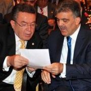 GÜL, REKTÖR SEÇİMİNDE YETKİLERİNİ DEVRETMEYE HAZIR