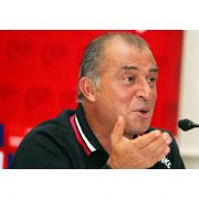 FATİH TERİM, ERMENİ GAZETECİLERE KIZDI