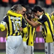 FENER, AVRUPA DEVLERİNİ SOLLADI!