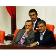 BAŞBAKAN TOPLUMU ÇÖZÜYOR!