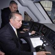 HIZLI TREN İ SEVMEYEN DE ÇIKTI!