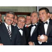 GÜL, YETKİLERİNİN KISITLANMASINA RAZI