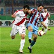 TRABZONSPOR, EVİNDE YİNE KAYIPLARDA 0-0