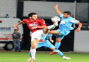 AKHİSAR DA SESSİZ GECE 0-0
