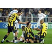 KADIKÖY DE SARI LACİVERT BAYRAM