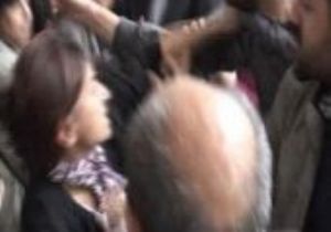 BDP Lİ VEKİLDEN POLİSE YUMRUK