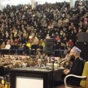 CÜPPELİ HOCA YA SALON DAR GELDİ!