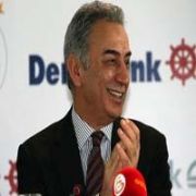 “BURSASPOR’UN ŞAMPİYON OLMASINI İSTİYORUM”