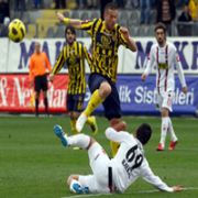 BAŞKENT DERBİSİNİ GENÇLER KAZANDI, 4-2