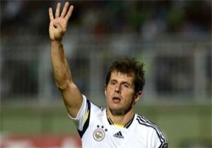 R4BİA İŞARETİ EMRE YE PAHALIYA PATLADI