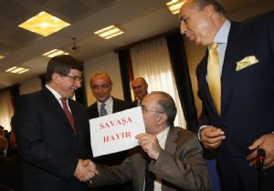 MECLİS TE DIŞİŞLERİ BÜTÇESİ’NDE KAVGA!