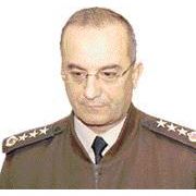 MUTEBER SANIĞIN ESTETİK YALANI