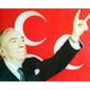 ALPARSLAN TÜRKEŞ MEZARI BAŞINDA ANILDI