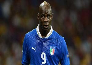 BALOTELLİ 200 MİLYON EURE EDER!