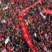 ÇAĞLAYAN KALABALIĞI TANDOĞAN I GEÇTİ