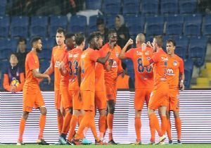 Başakşehir, Galatasaray ı Dağıttı, 5-1