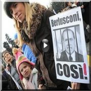 YÜZBİNLERCE KADINDAN BERLUSCONİ YE GİT ÇAĞRISI!