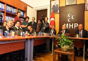 MECLİS TE  BLUES  RÜZGARI