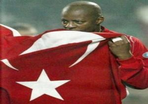 PASCAL NOUMA DAN ANLAMLI BAYRAK MESAJI!