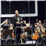 CEM YILMAZ DAN  KLASİK  ŞOV: BAROK BU AYAKLARI  