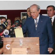 MEDYA NIN İLGİSİ BAHÇELİ Yİ ŞAŞIRTI