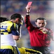 OLAY HAKEM, FUTBOLCULARI SUÇLADI