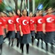 TÜRKİYE, KIRMIZI BEYAZ...