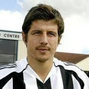 EMRE KİMİNLE EVNELİYOR?
