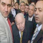 ERBAKAN I EVİNDEN ATABİLİRLER