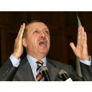 AKP, TÜRBAN YASAĞINI KALDIRMAYA KARAR VERDİ