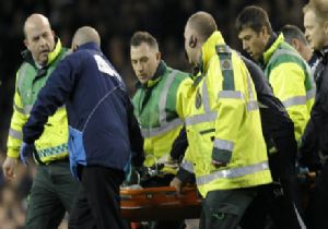 GENÇ FUTBOLCUNUN KALBİ MAÇTA DURDU