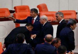 Bahçeli den O vekile Davet